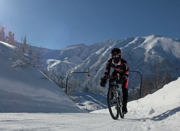 雪上サイクリング