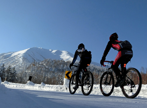 雪上ロードバイク富良野岳