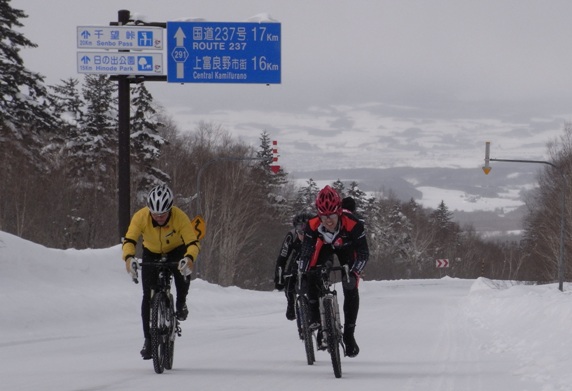 雪上ロードバイク